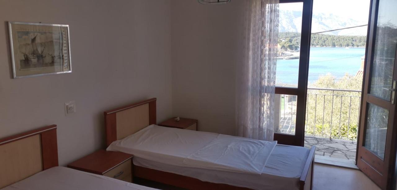 Apartmán Big House For 14 People In Centre Of Lumbarda Exteriér fotografie