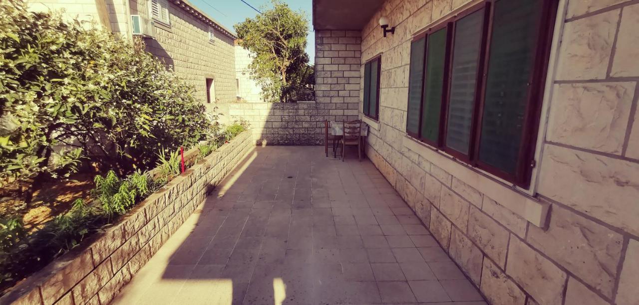 Apartmán Big House For 14 People In Centre Of Lumbarda Exteriér fotografie